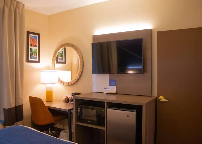 Country & By Radisson, Rock Falls, Il Hotel 3*