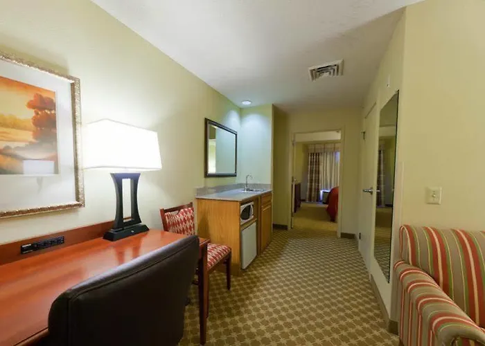 Hotel Country & By Radisson, Rock Falls, Il