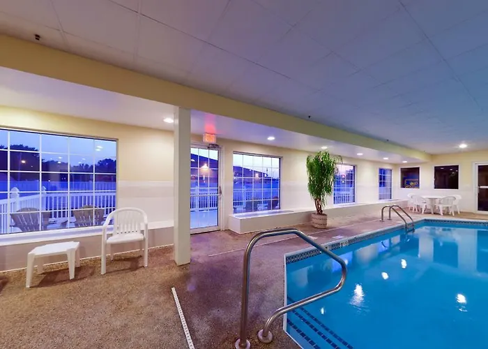 Country & By Radisson, Rock Falls, Il Hotel 3*