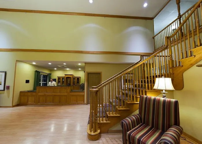 Country & By Radisson, Rock Falls, Il Hotel